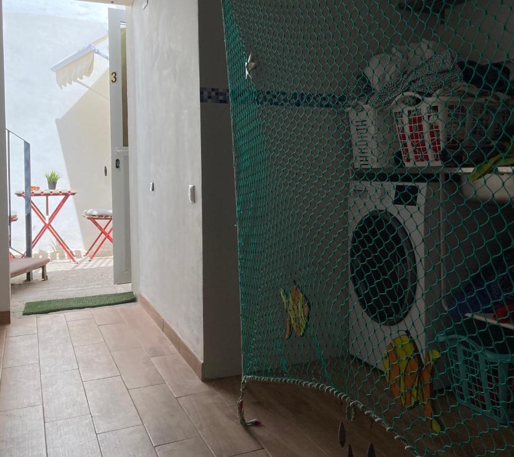 Malaguena Salerosa "Apartamento - Estudio Con Terraza" En Casa Tipica De 1 A 4 Dormitorios Malaga Exterior photo